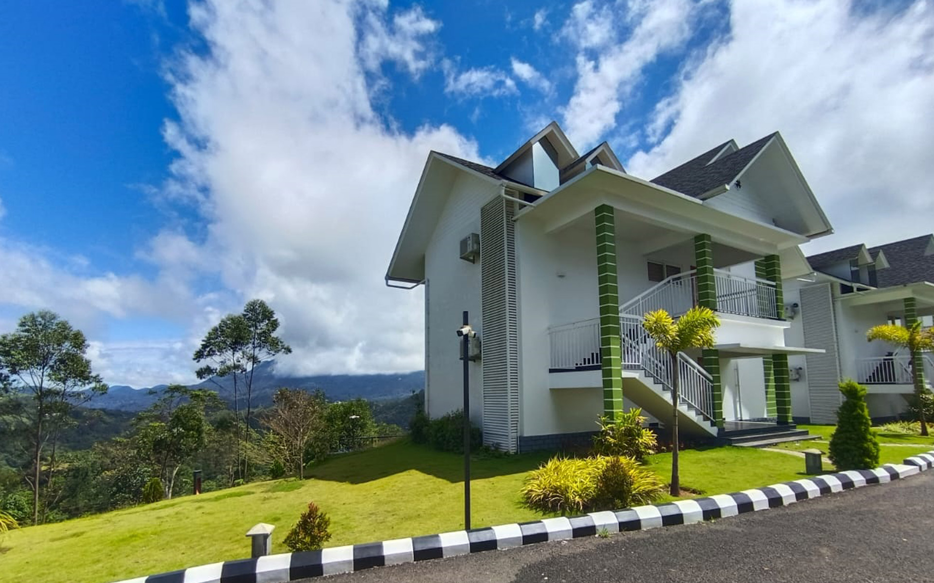 Family Holiday Package In Munnar