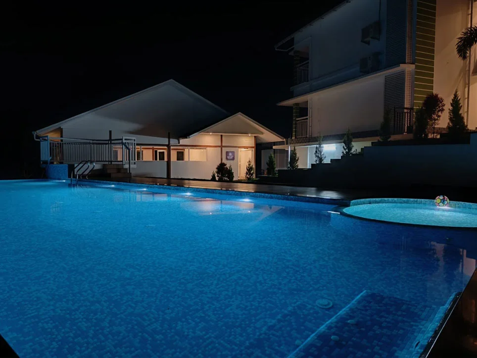 Resort With Swimming Pool Munnar